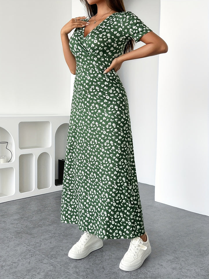 Colleen | Ditsy Floral V-Neck Dress
