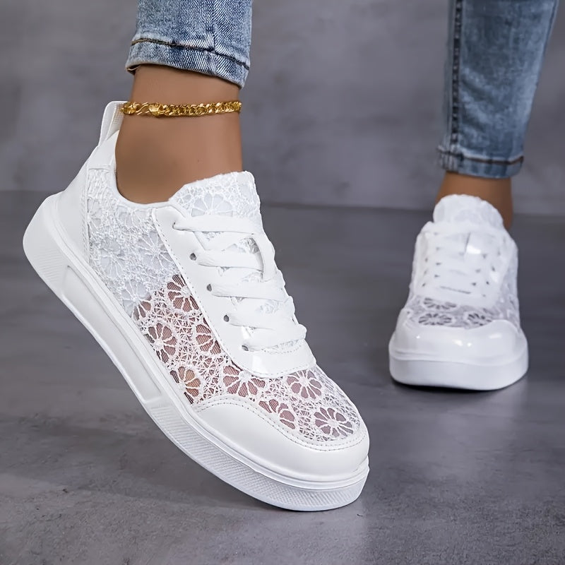 Wren | Breathable Lace-Up Sneakers