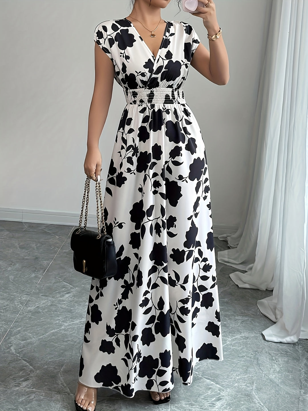 Carly | Floral V-Neck A-Line Maxi Dress