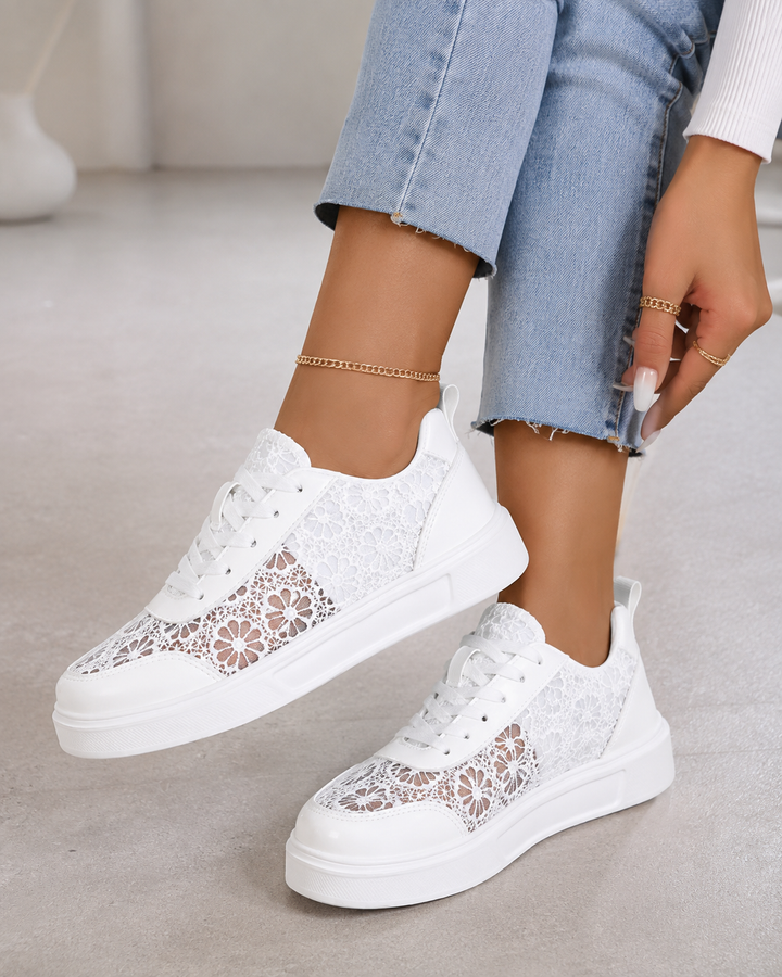 Wren | Breathable Lace-Up Sneakers
