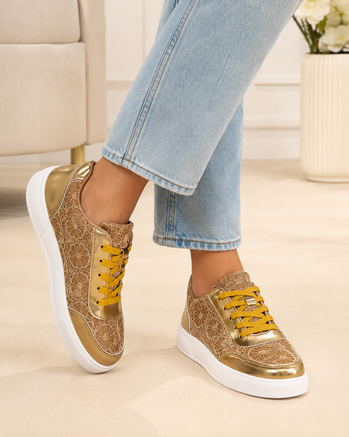 Wren | Breathable Lace-Up Sneakers