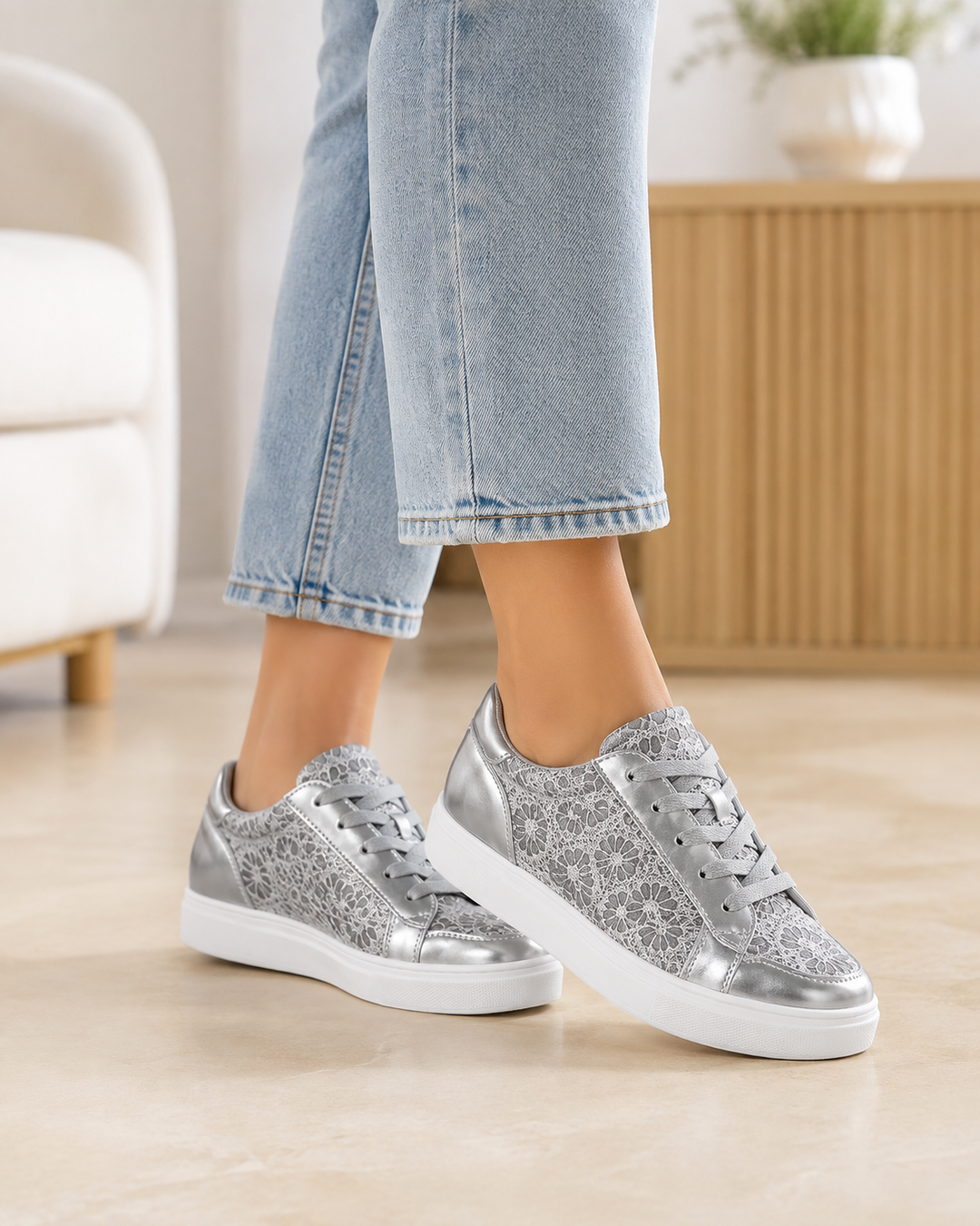 Wren | Breathable Lace-Up Sneakers