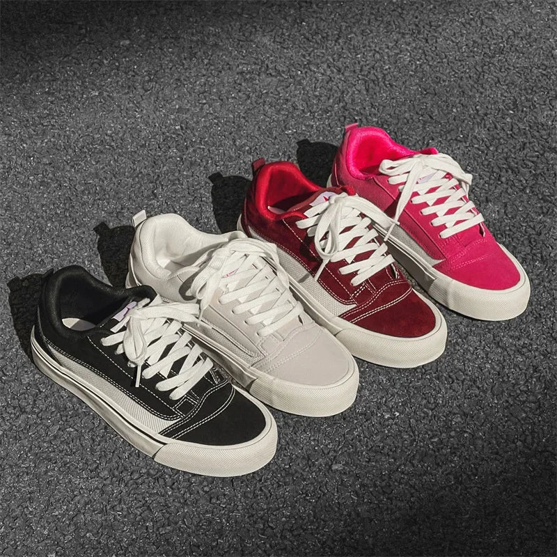 Reagan | Classic Canvas Sneakers