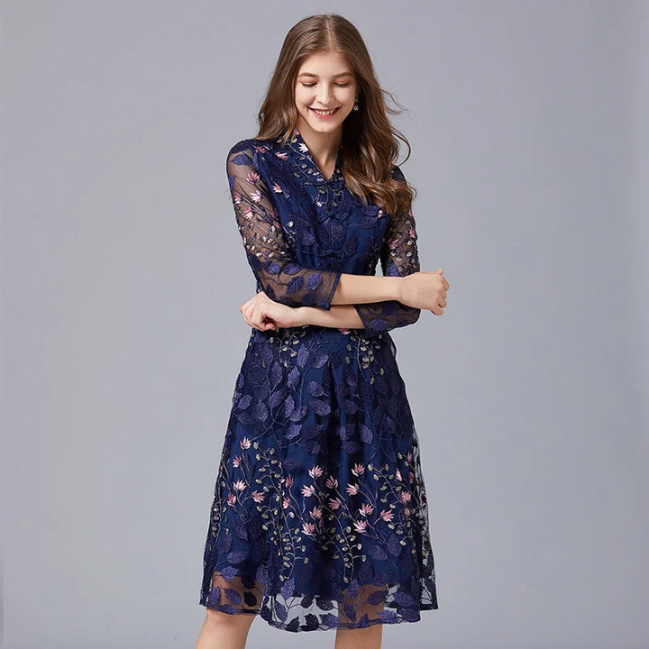 Embroidered dress spring and autumn women's new V-neck French wide lady high-end knee length improved cheongsam extra large