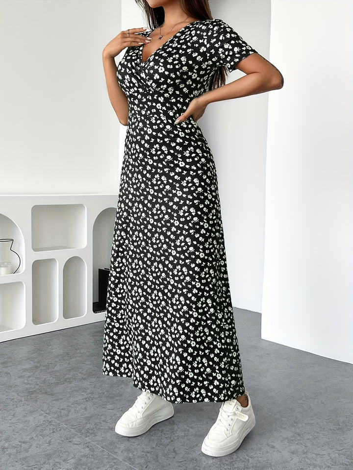 Colleen | Ditsy Floral V-Neck Dress