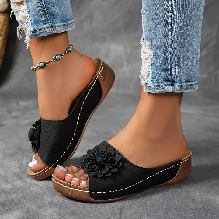 Stacy | Retro Low Heel Platform Sandals
